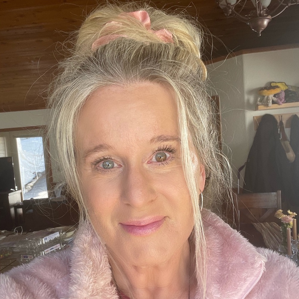 Meet your Posher, Cindi